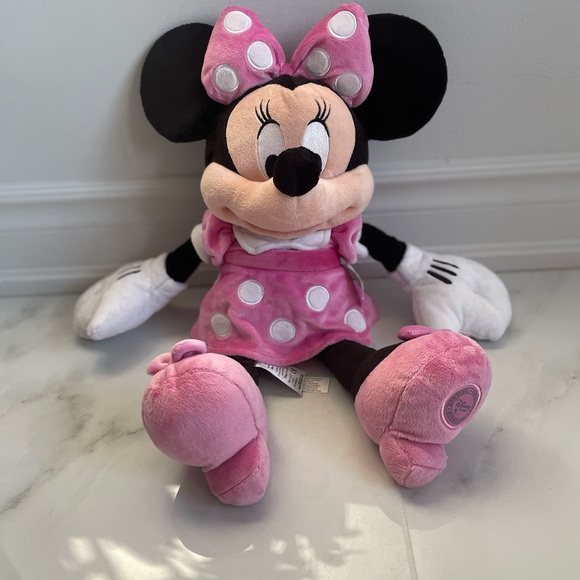 Minnie Mouse Plush – Pink - Picture 1 of 7